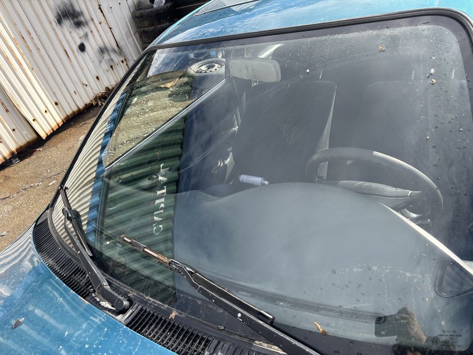 Продам машину Toyota Corolla E100