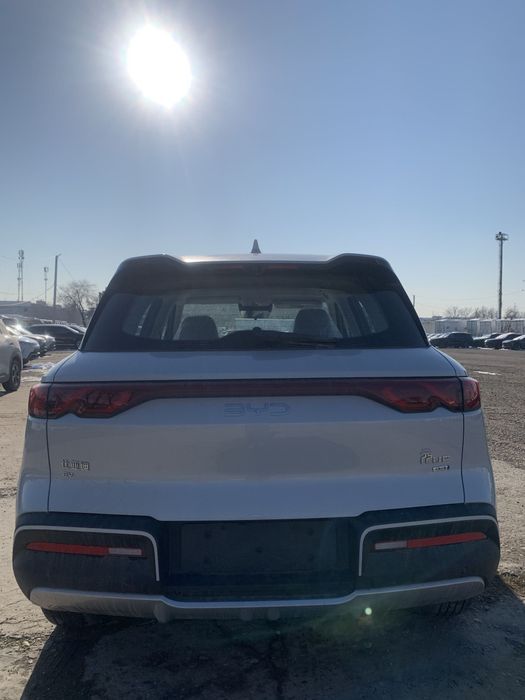 Donfeng 008 Byd yuan up