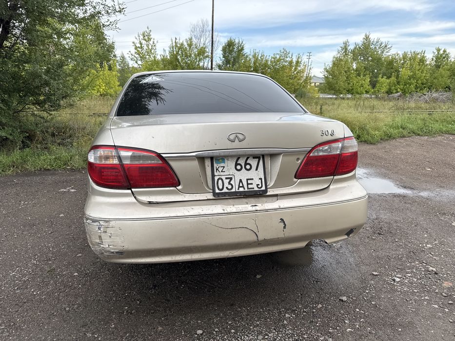 Продам машину 2003 года