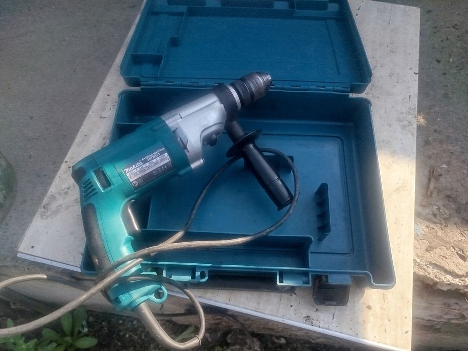 Bormașină Makita