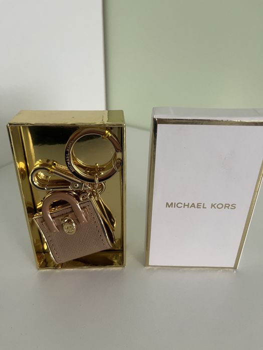 Чанта/ протмоне и ключодържател Michael Kors