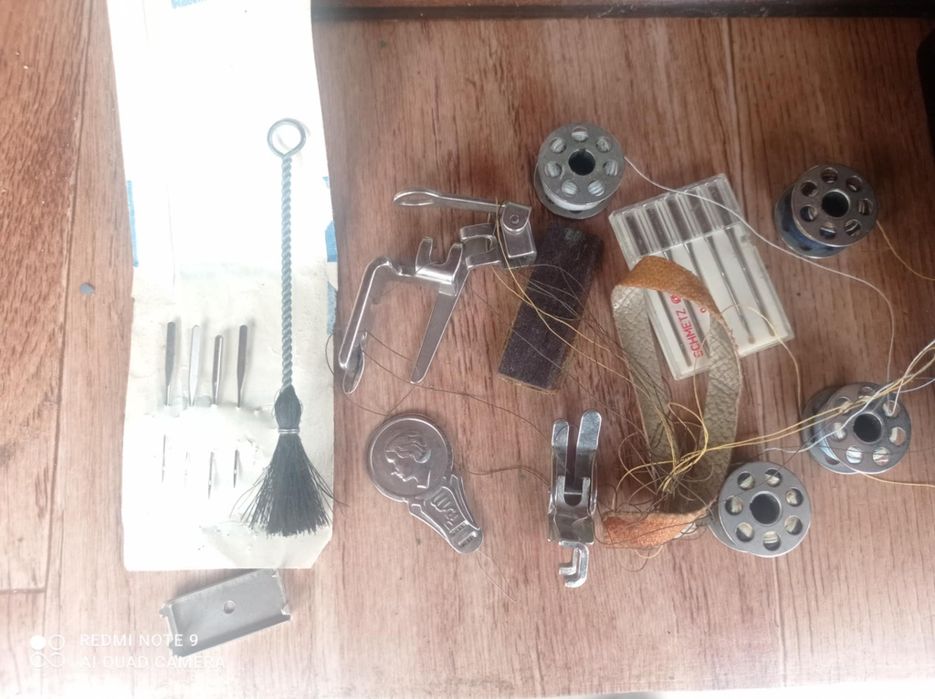 Много стара шевна машина