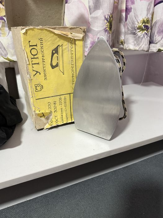 Утюг советский продам
