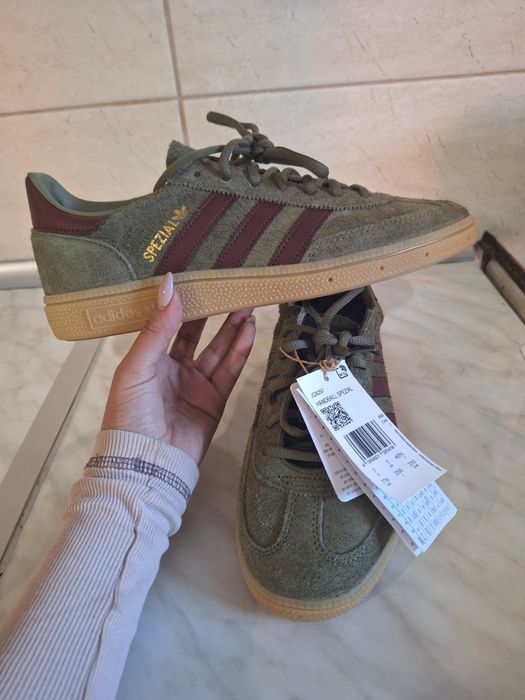 Adidas оригинални 40номер 26см стелка