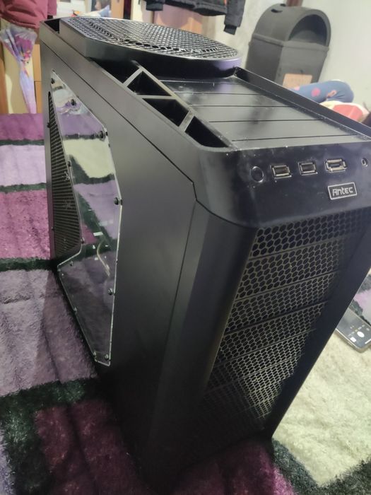 Vând calculator PC gaming