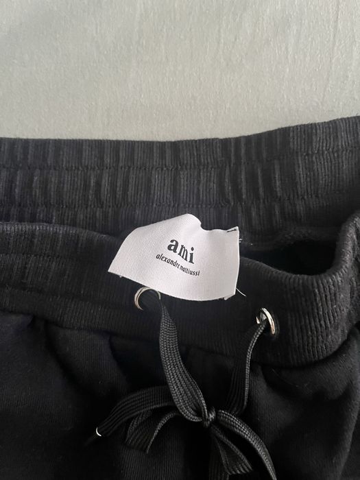Мъжки къси панталони AMI Paris Black (М)