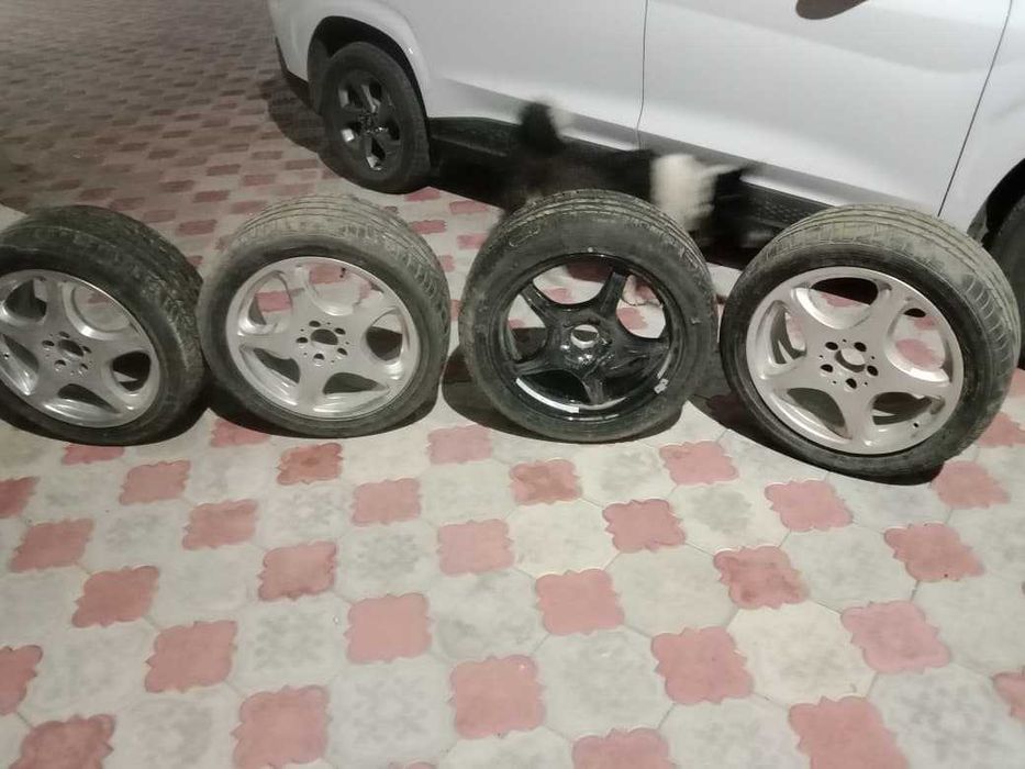 Шина 245/45.R18 шина автомобиля