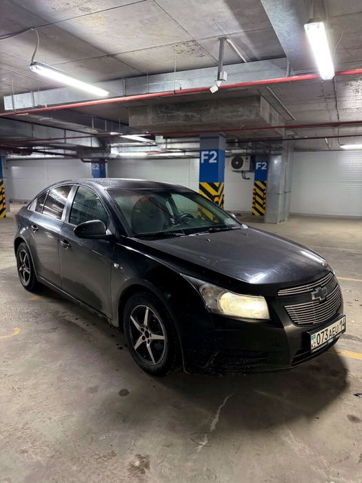 Продам Шевроле Круз