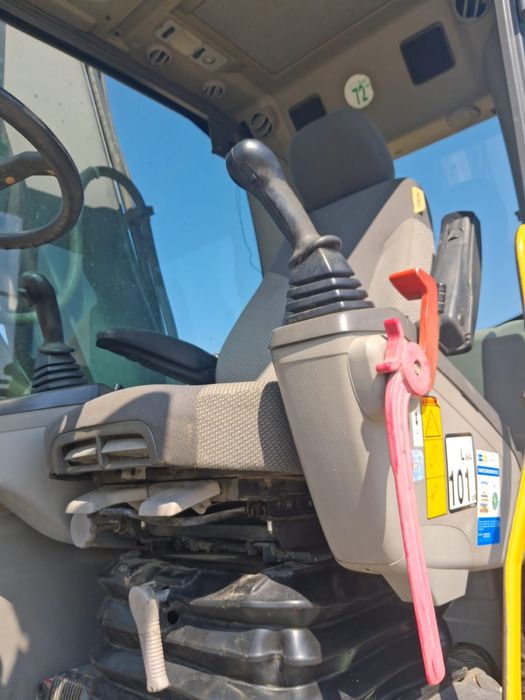 Excavator pe roti VOLVO  EW 140C