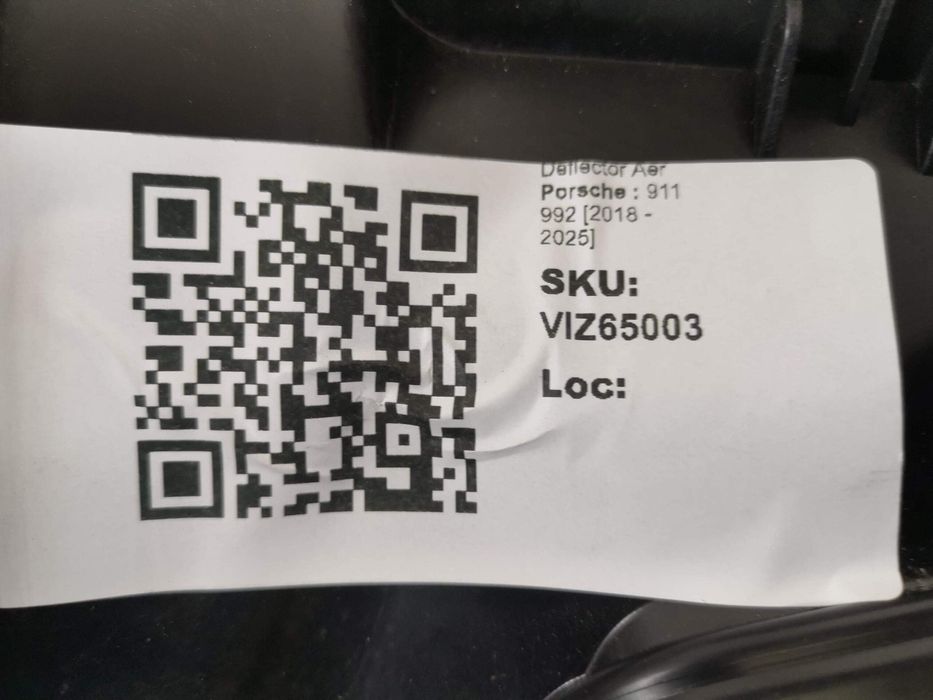 Порше 911 / Porsche 911 992 Оригинален въздушен дефлектор в добро съст