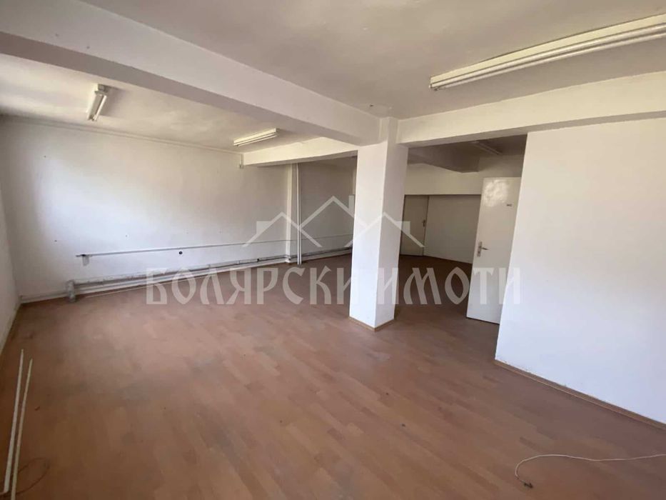 Продава се Магазин в Велико Търново, Света гора - 345 кв.м за 900 €/кв.м - Снимка #10