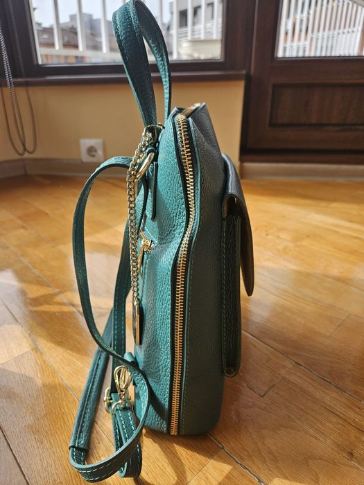 Чанта раница в зелено