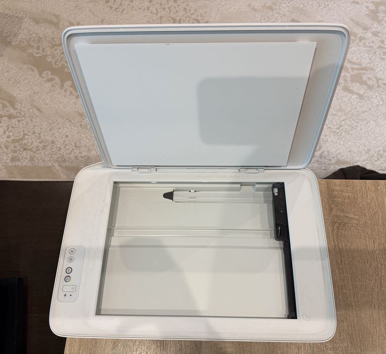 Принтер HP DeskJet 2320
