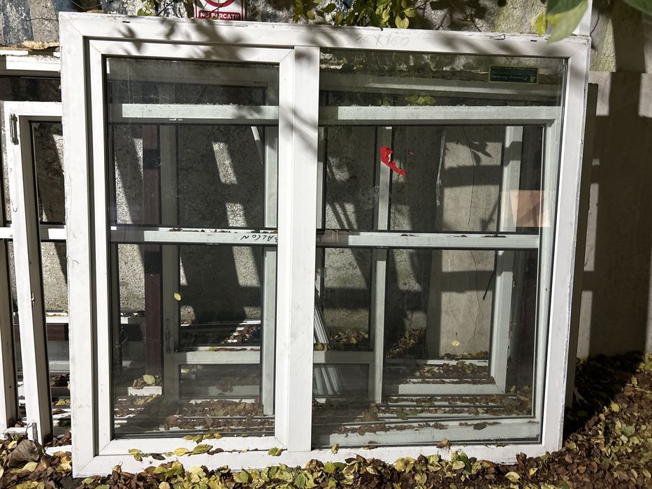 Vand geam termopan cu   2 geamuri deschizilbile 180x180