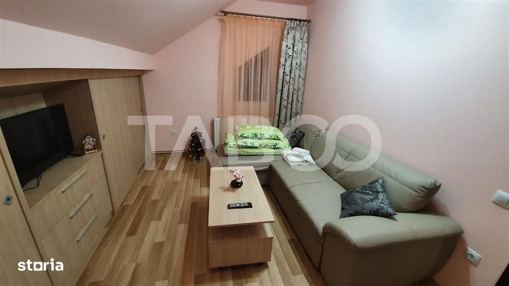 Apartament de inchiriat  56 mpu 2 camere mansarda in vila Selimbar