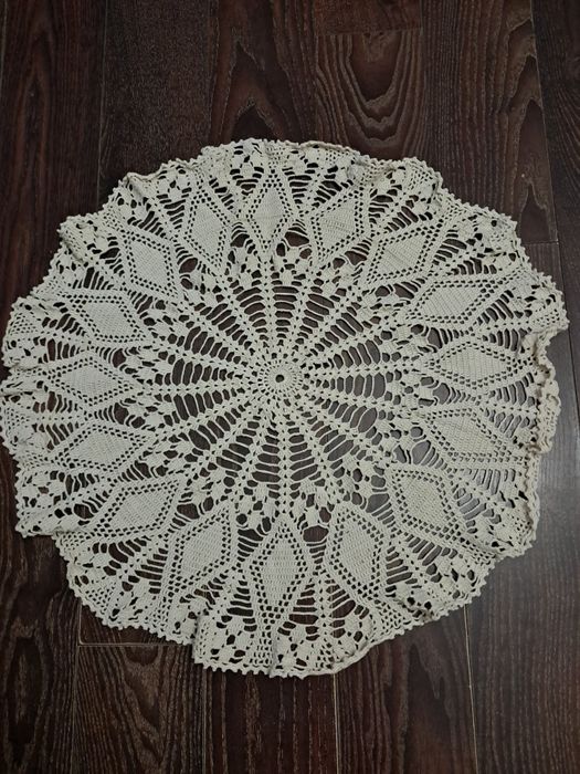 Ръчно плетиво бяло