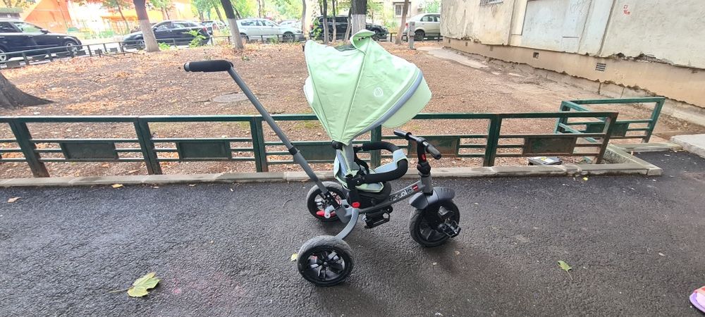 Tricicleta multifunctionala Coccolle Pianti Mint Green