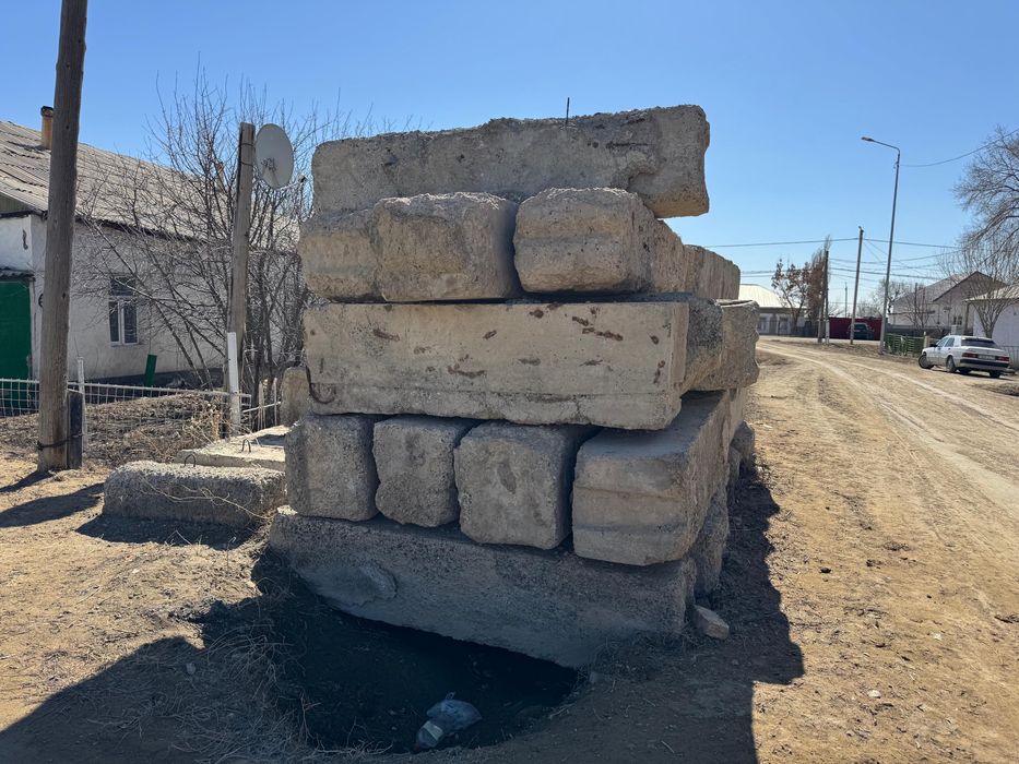 Прожаются бетонные блоки