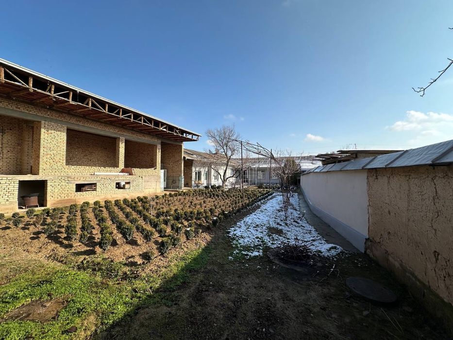 Юнусобод Гвардейский Ок тепа махалла 8,8 сотих ер икки тамонлама куча