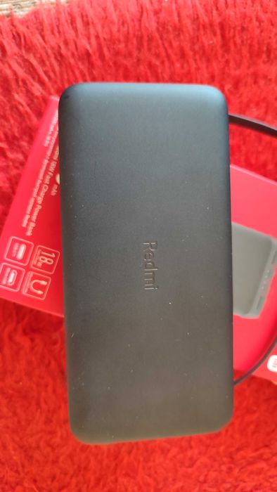 Преносима батерия Redmu