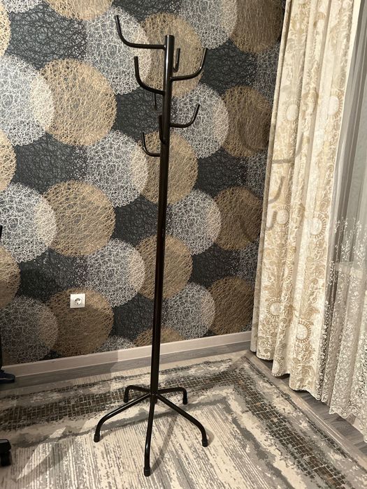 Продается Вешалка