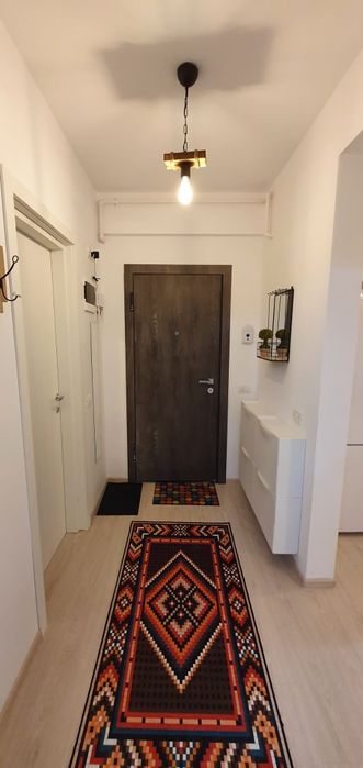 Apartament 2 camere demisol