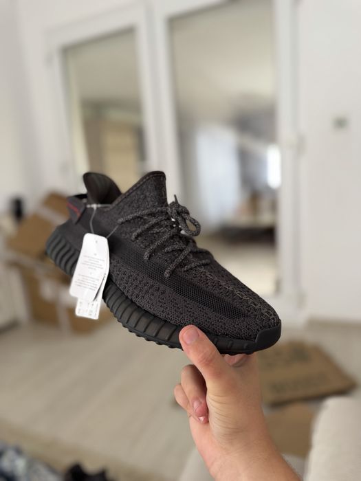 yeezy 350 blackreff diverse marimi