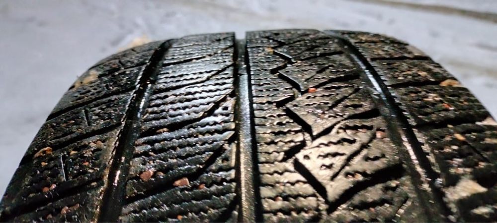 Продам Шины 205,55,16