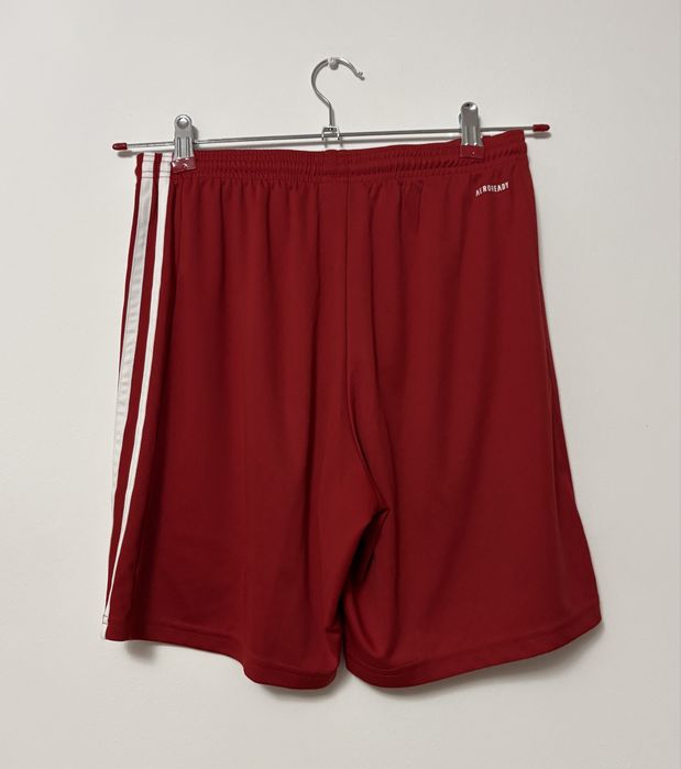 Pantaloni scurti Adidas