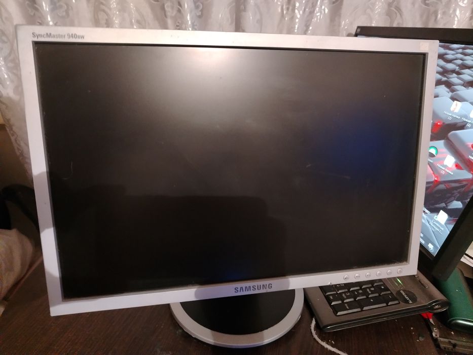 Монитор Samsung продам