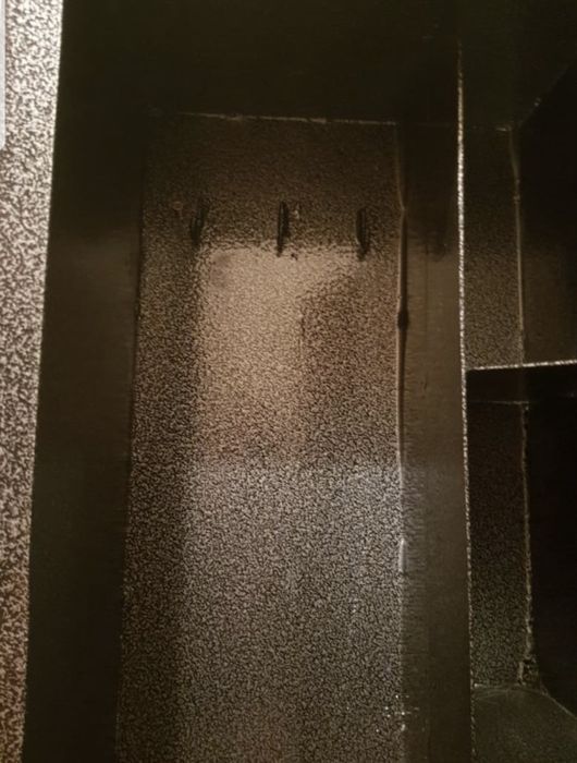 Продаётся металлический  сейф