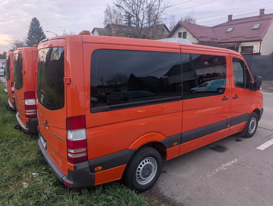 inchirieri microbuze , minivan-uri fara sofer , in regim rent a car