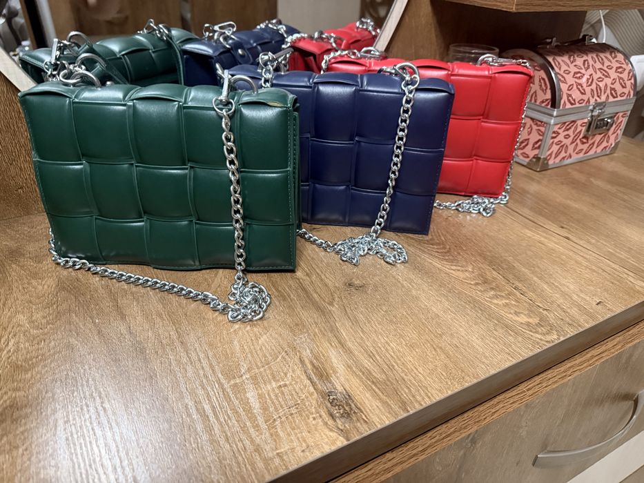 Продаються сумки для повседневного образа