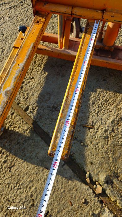 Палетна количка високо повдигаща