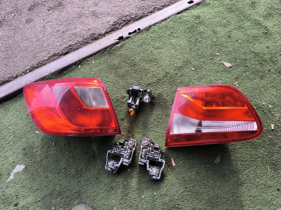 Tripla aripa / tripla  haion soclu becuri Seat Ibiza 4 combi