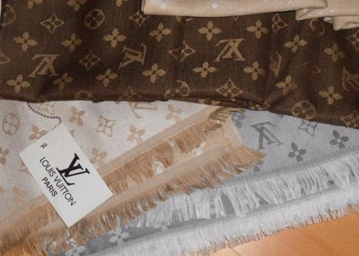 Esarfe/saluri 2 fete Louis Vuitton/unisex/diverse nuanțe/material tip