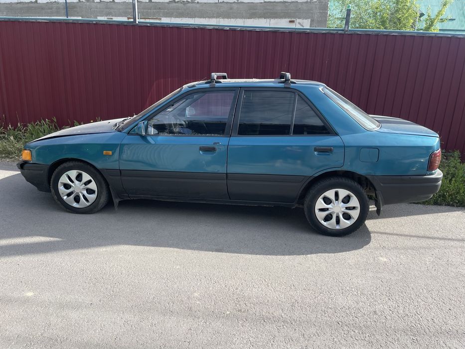Mazda 323 автомат 1993 г.в.