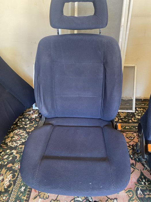 Ауди с4  100 сидение  комплект