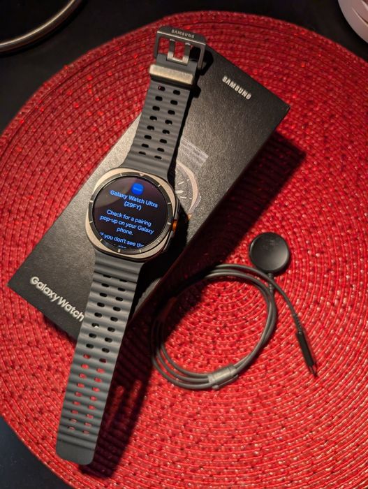 Smartwatch Samsung Watch Ultra 47mm e-sim impecabil