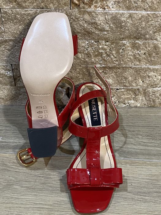 De vanzare,sandale noi,Musette!!