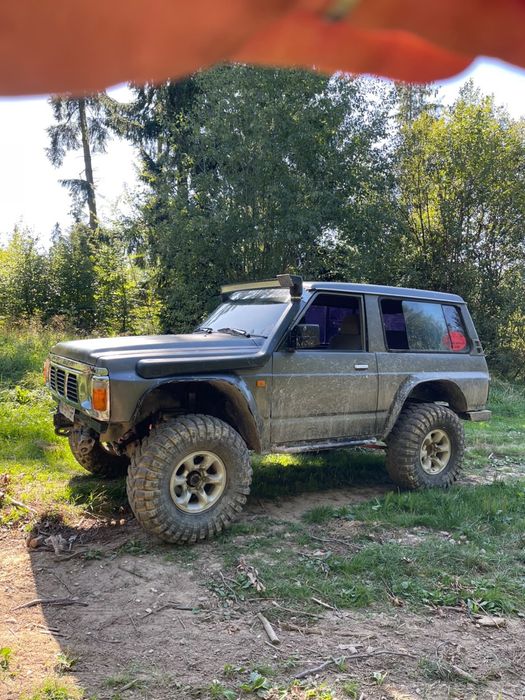 Nissan Patrol Y60