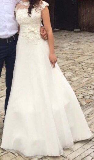 Красивое свадебное платье!