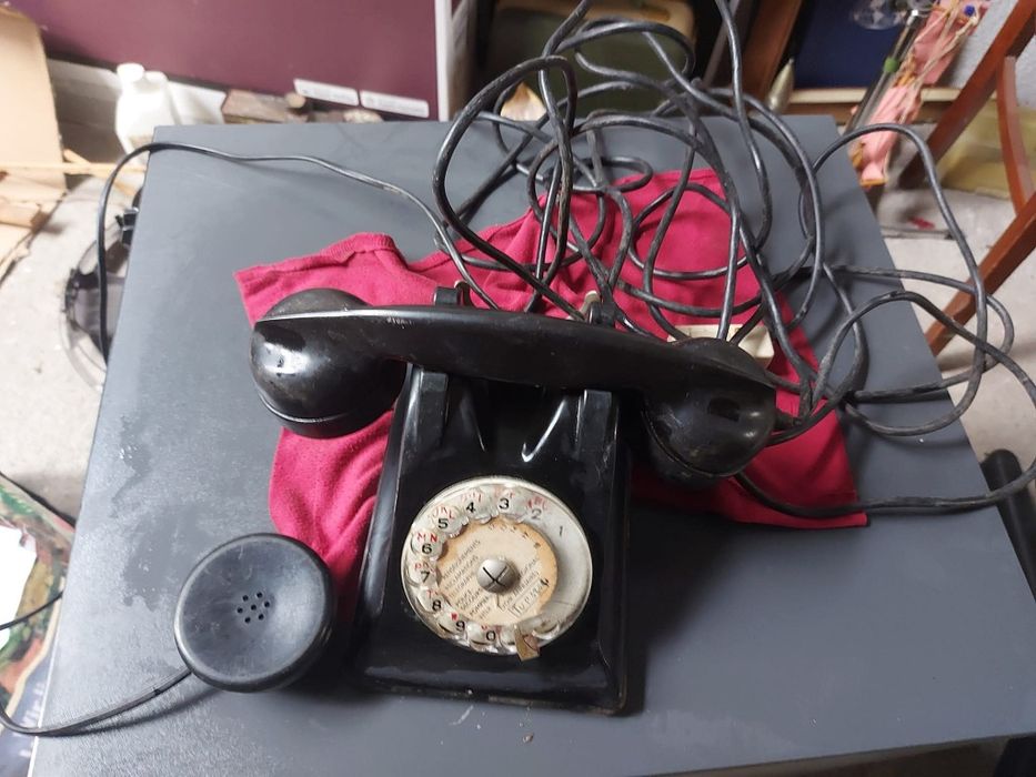Vând un telefon vechi franțuzesc type Laurent