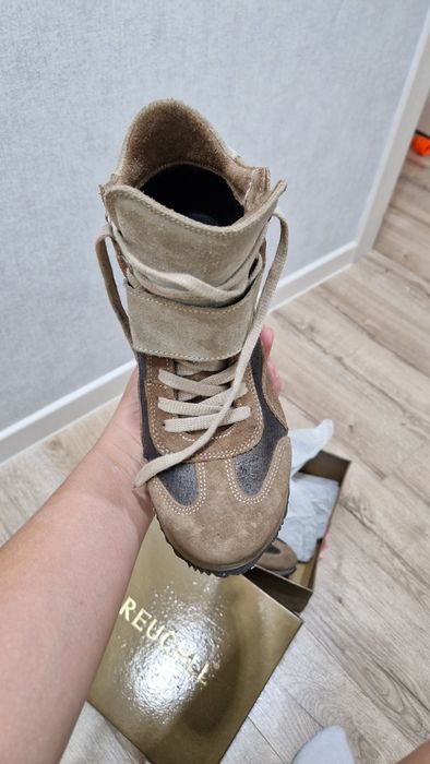 Осенняя обувь, сникерсы