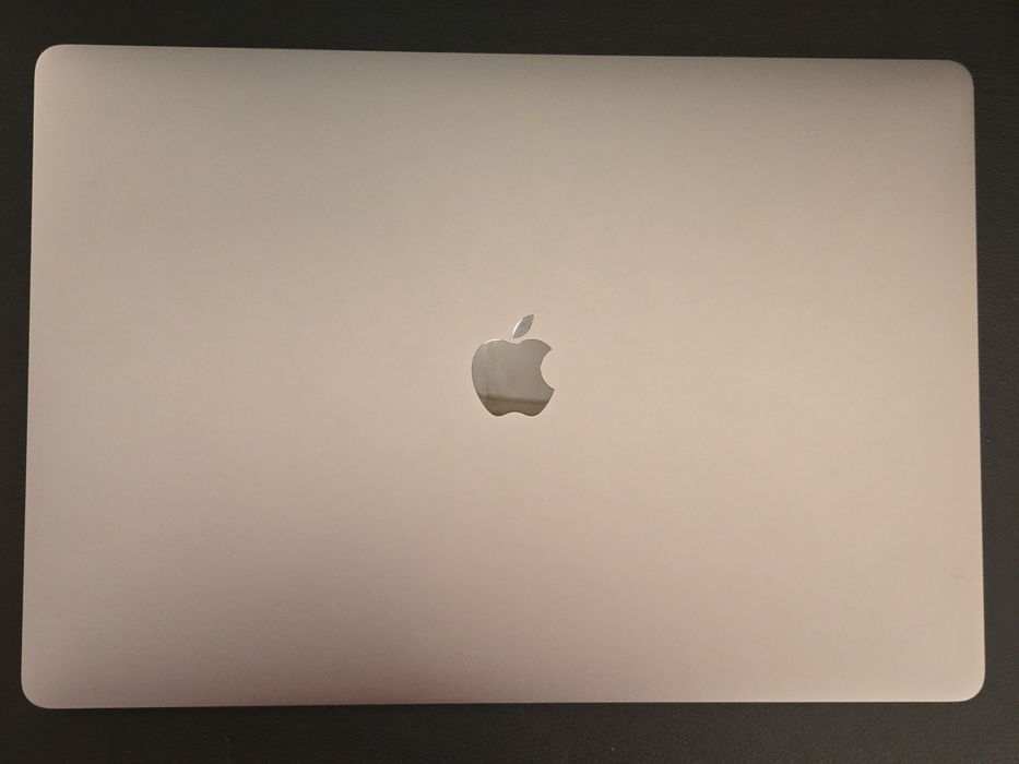 MacBook Pro 16 inch (2019) A2141 | i7 2.6GHz | 16GB RAM | 512GB SSD | Radeon 5300M 4GB (are si Windows)
