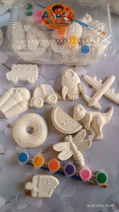 Gipsdan tayyorlangan 3d raskraskalar
