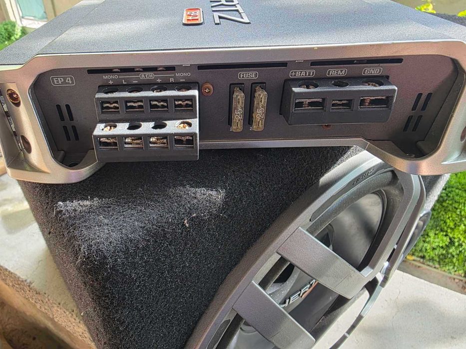 Бас каса за кола Hertz 350W + усилвател + елипси Hertz