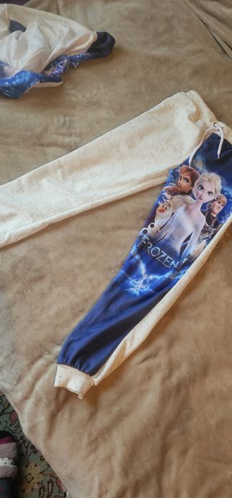 Костюм на девочку 9-11 лет