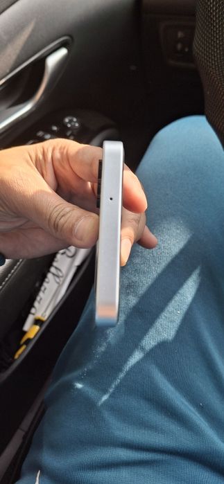 Samsung A06 Xotira 6/128 Karobka dakument bor