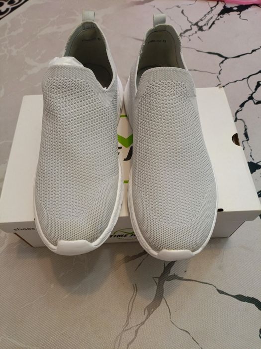 Продам мужские мокасины